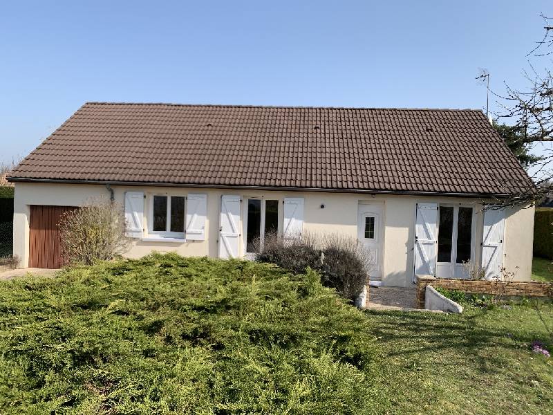 MAISON 5 pice(s) ST LUBIN DES JONCHERETS